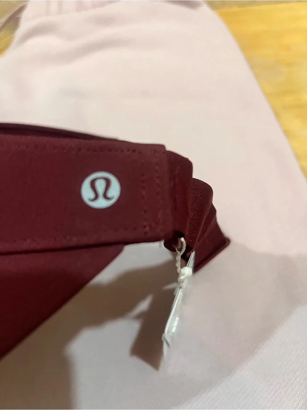 lululemon athletica Fast paced wide Band Run Visor colo:BBAY